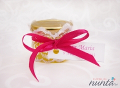 Borcanas de miere cu dantela si fundita