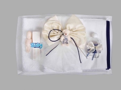 Trusou pentru botez cu ursulet Baby